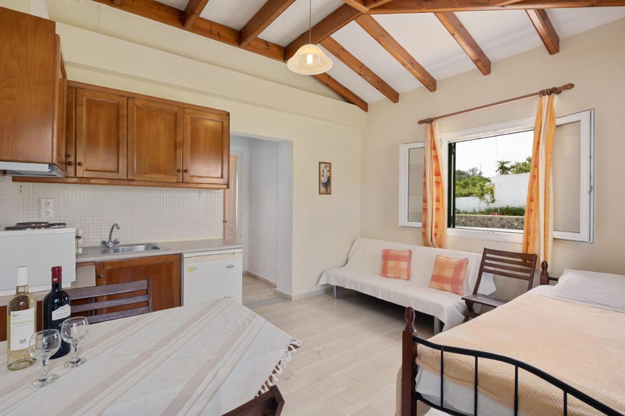 Gerasimo'S Apartments Marathiász Kültér fotó
